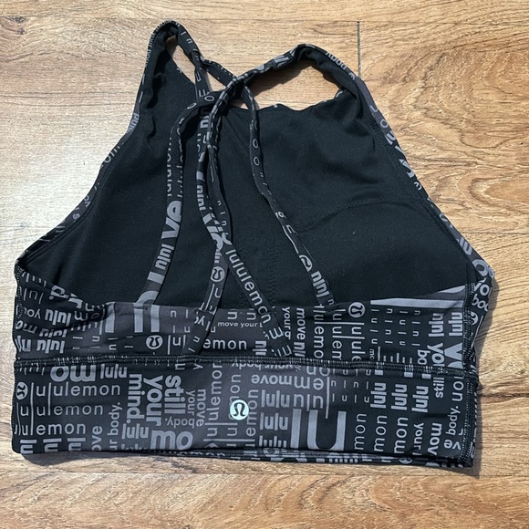 Women’s Sports Bra LuluLemon Size 4 - Picture 2 of 2